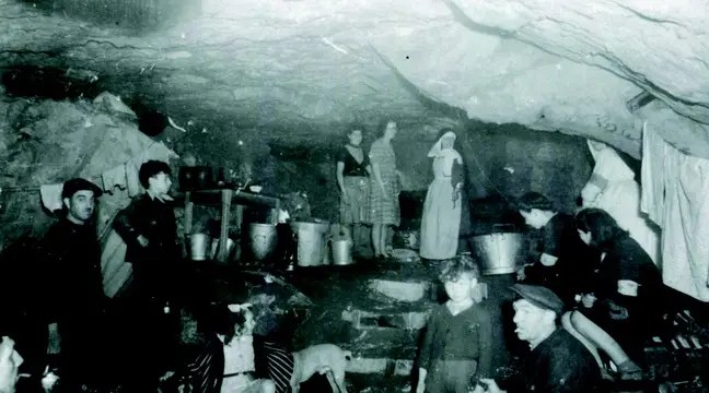 648x360_rares-photos-montrant-civils-refugies-carriere-saingt-fleury-orne-calvados-juillet-1944-fuir-bombardements